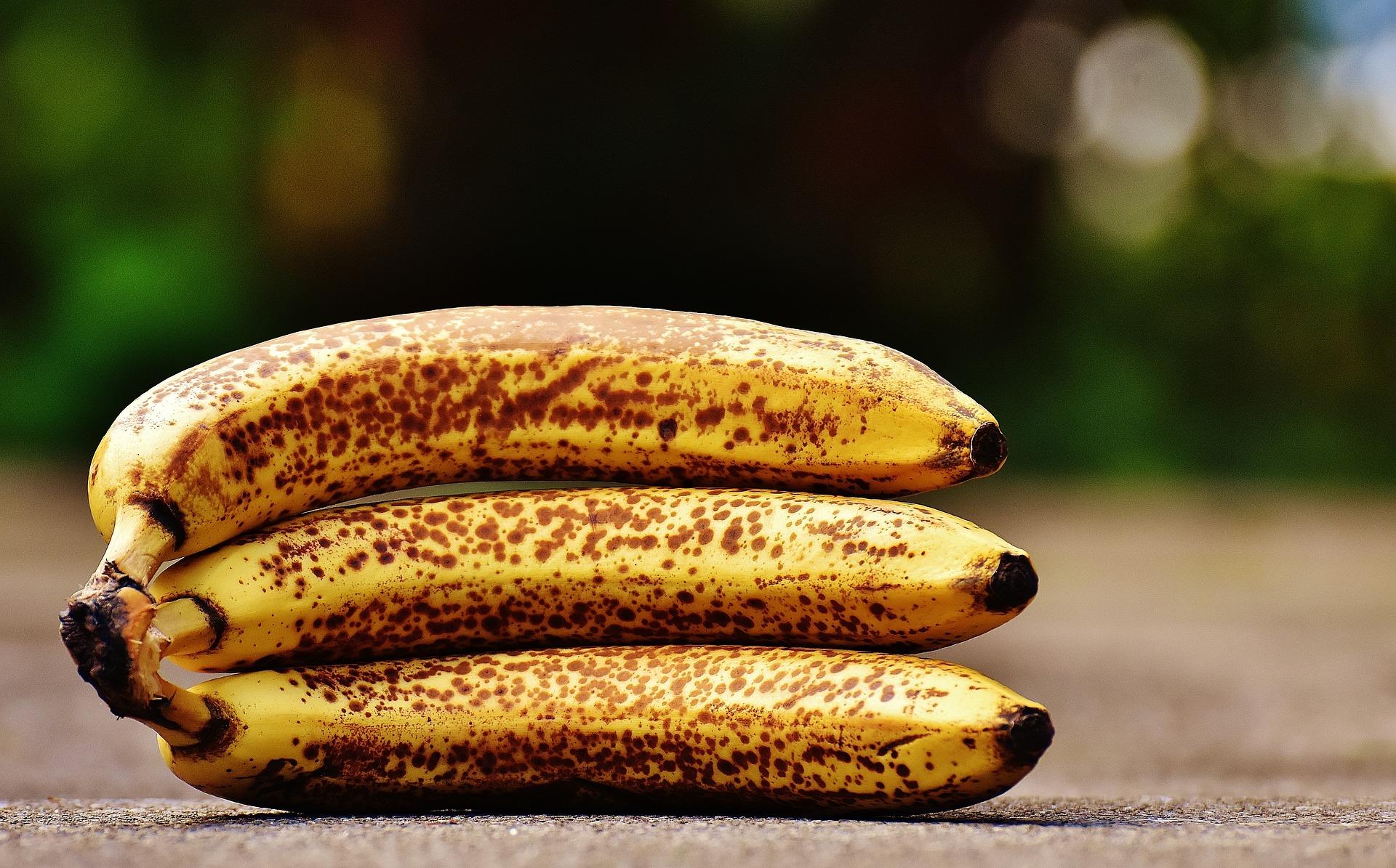バナナのシュガースポットの栄養や効能が実はスゴイ 茶色の斑点が出た時は食べごろ ｚａｋｕｒｉ